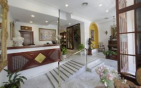 Basic Hotel Puerta De Sevilla